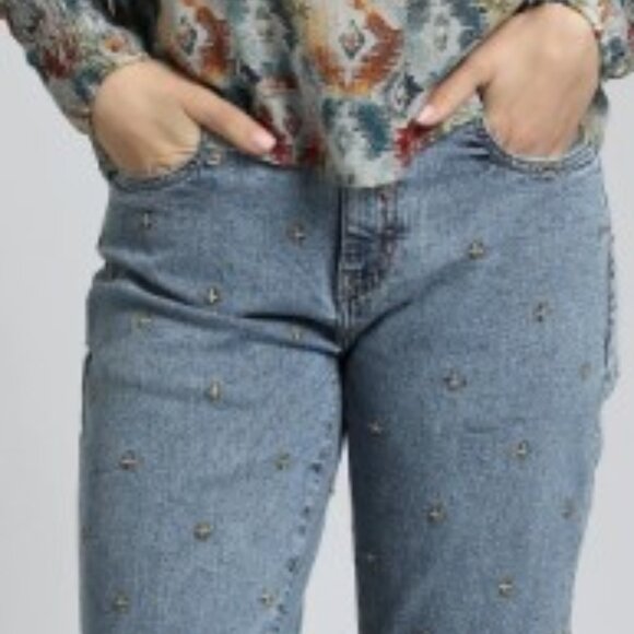 APNY Cross Embroidered Girlfriend Jeans SZ 6 - NWT - Picture 2 of 12